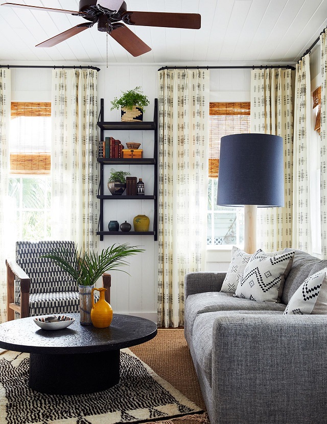 living room gray couch black table 00534E17 364ddf3a0c01476a95e5532020f6ea9d